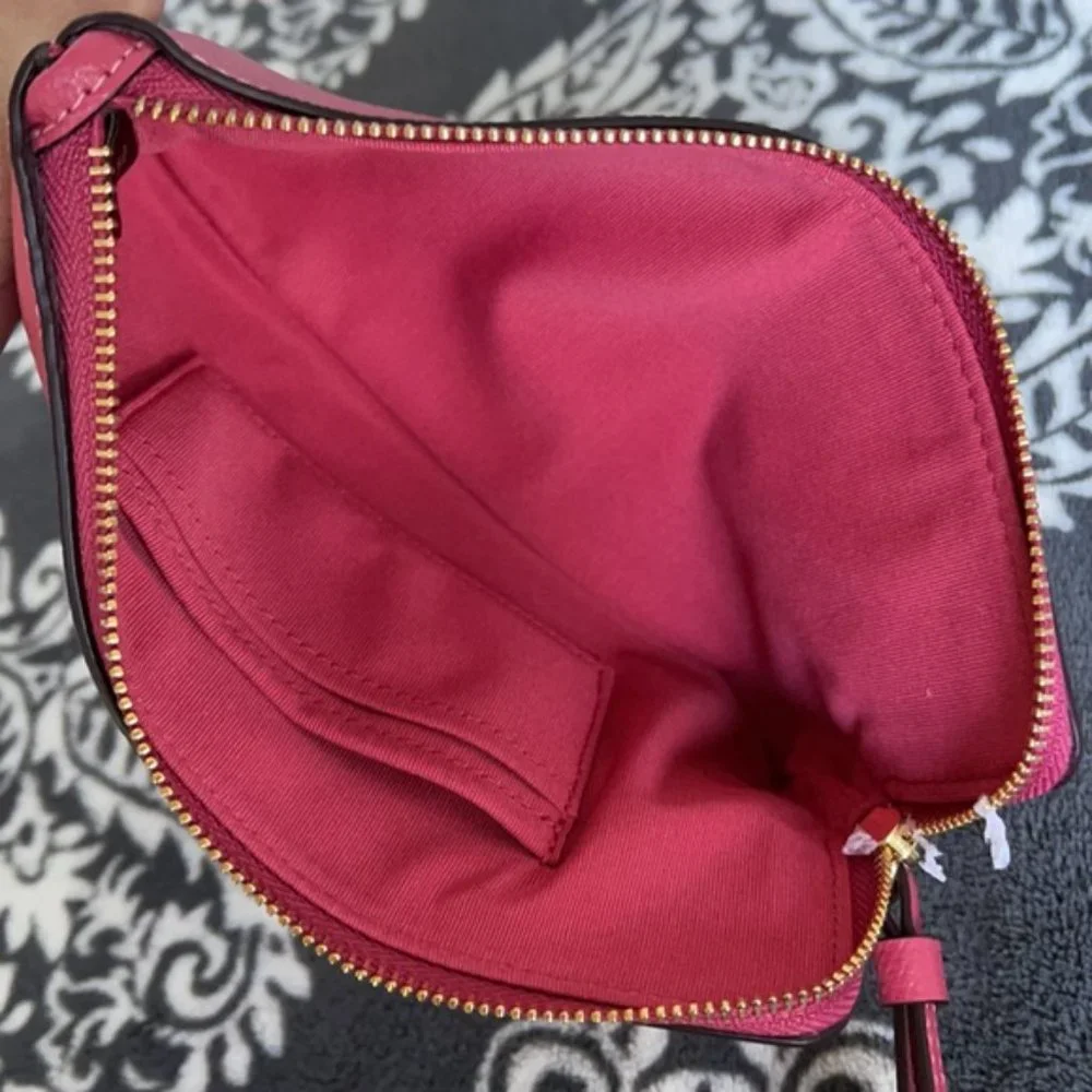 Coach Large Corner Zip Wristlet Gold/Rouge NWT - Picture 5 of 15